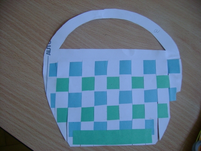 Vyplétaný košíček